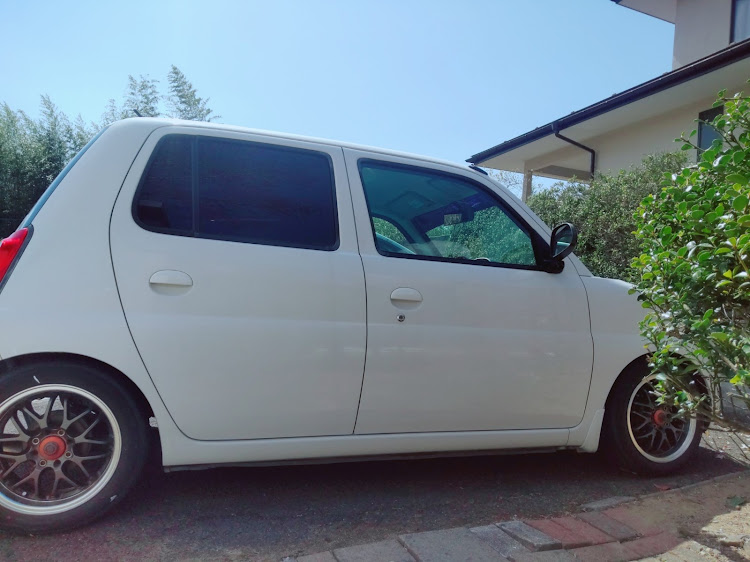 エッセの車高調整・シート交換(スプリングの方な)・中古車怖い・チキチキマシンに関するカスタム事例の投稿画像4枚目