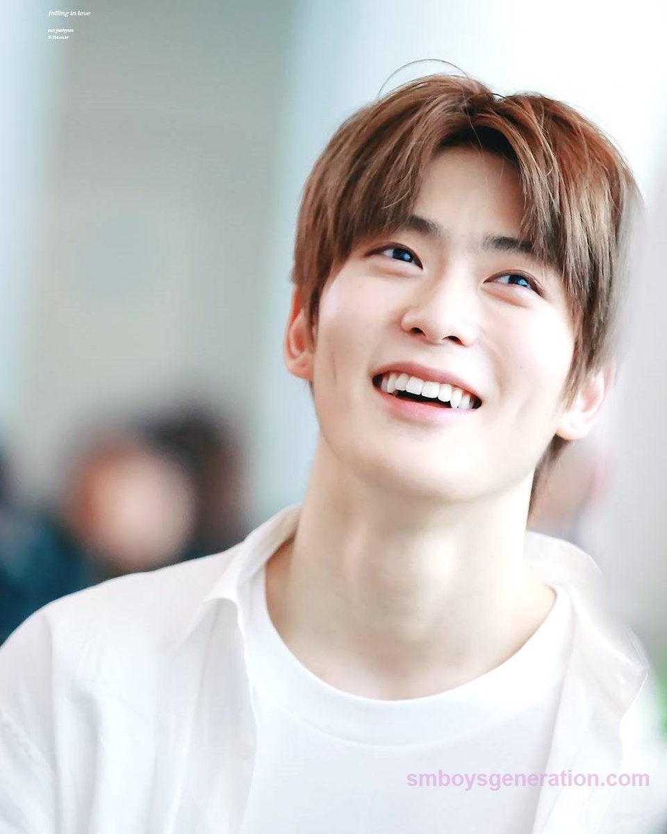 NCT’s Jaehyun Went Lowkey Viral Simply For How He Looked At A Pair Of Shoes : Entertainment Daily