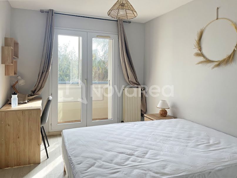 Location meublée appartement 3 pièces 52 m² à Pau (64000), 400 €