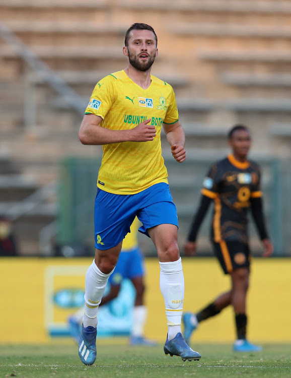 Mamelodi Sundowns coach Manqoba Mngqithi is backing striker Pavol Šafranko to come good.