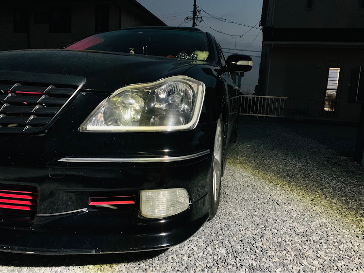 クラウンロイヤルの愛車を1行で紹介・Piece of junk styleに関するカスタム事例の投稿画像1枚目