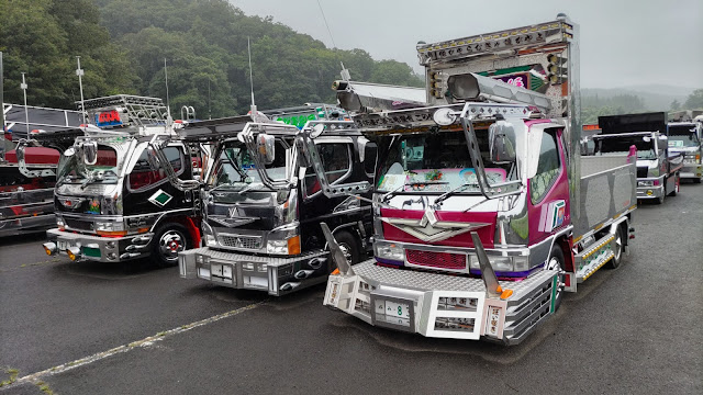 ニューキャンター　車検満タン　デコトラ