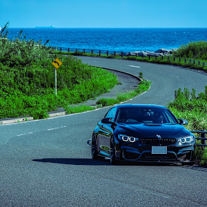 M4 クーペ F82