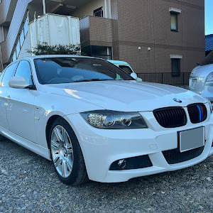 3シリーズ セダン 320i