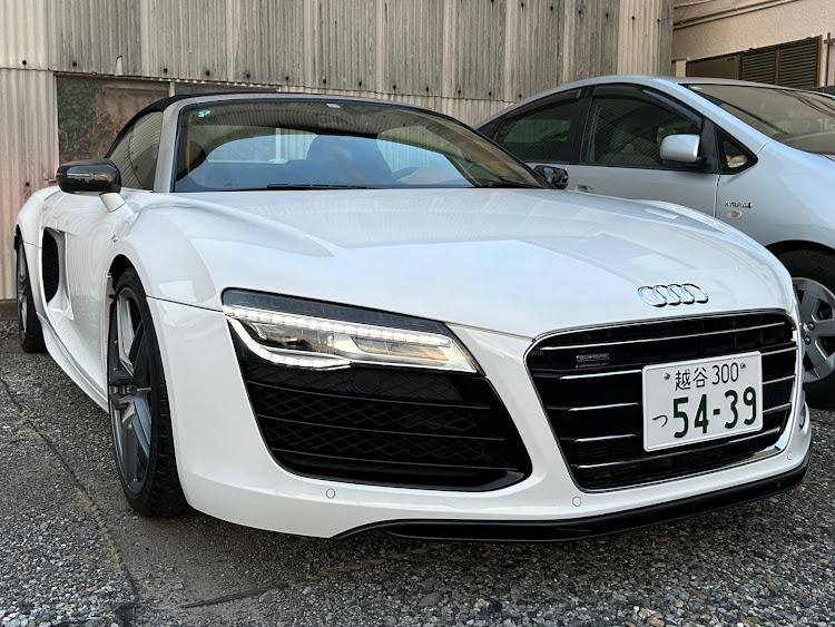 R8スパイダーのkaazさんが投稿したカスタム事例の投稿画像2枚目