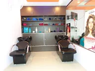 Stunning Unisex Salon & Spa photo 2