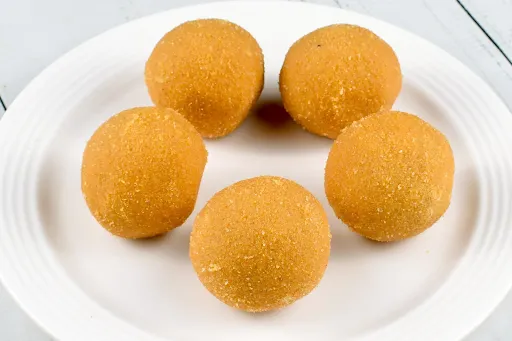 Besan Ladoo