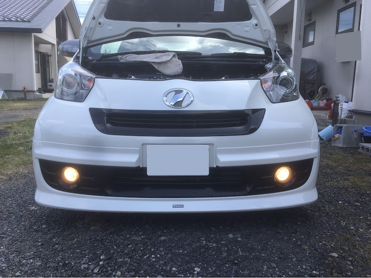 iQのLED・ポジションランプ交換・バックランプ交換・トヨタIQ・初カスタムに関するカスタム事例の投稿画像1枚目