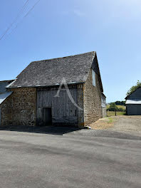 parking à Saint-Fraimbault-de-Prières (53)