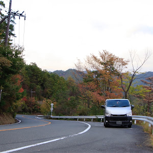 ハイエースバン