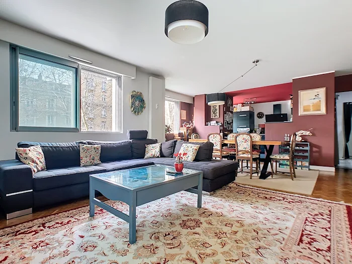 Salon spacieux avec tapis persan - vente Appartement à Grenoble, 5 pièces, 4 chambres 6