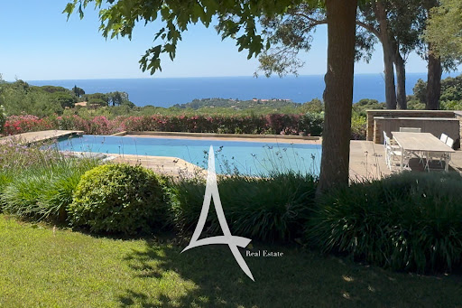 Villa avec piscine 1