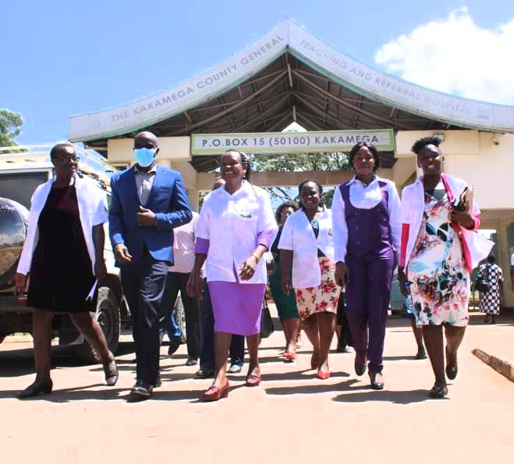 Kakamega First lady Prof. Janet Kassily Barasa(C) at Kakamega County General Hospital on Tuesday