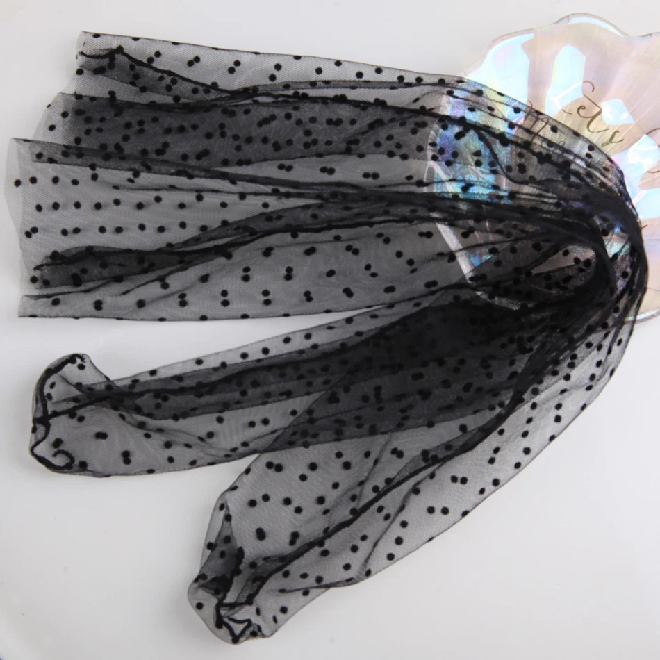 Kleine Polka Dot Netgaren Sokken, ademend, comfortabel en stijlvol. Perfect voor een moderne look en geschikt voor dagelijks gebruik en speciale gelegenheden.