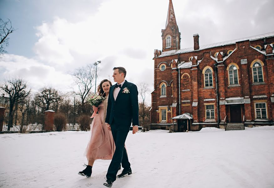 Fotógrafo de casamento Elya Godlevskaya (elya). Foto de 19 de março 2021