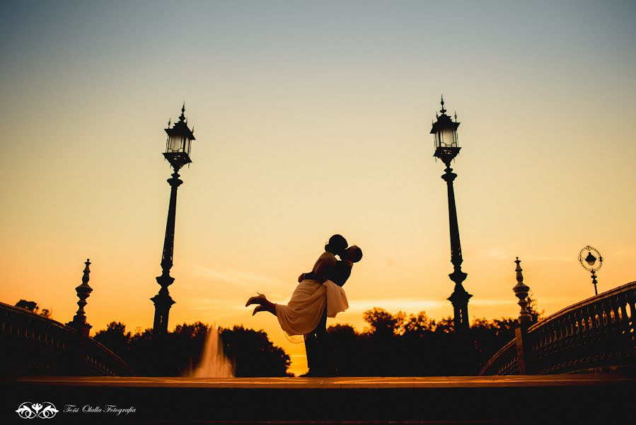 Fotografo di matrimoni Toñi Olalla (toniolalla). Foto del 4 gennaio 2017