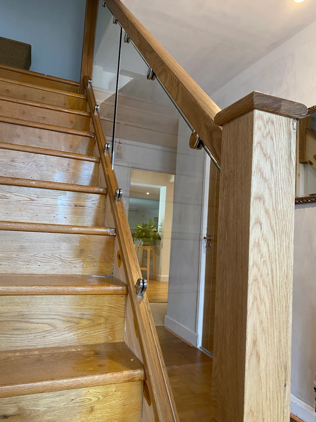 Album cover: Oak stairs and glass 
