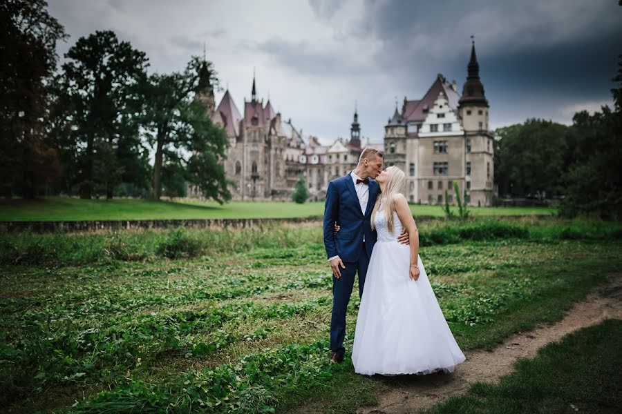 Jurufoto perkahwinan Paweł Uchorczak (fanimomentu). Foto pada 27 Mac 2018