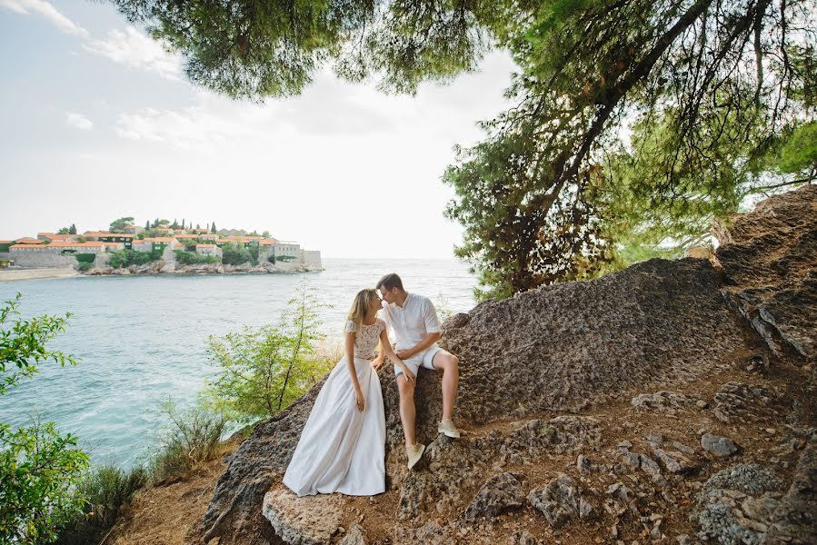 Fotógrafo de casamento Alina Paranina (alinaparanina). Foto de 18 de abril 2019