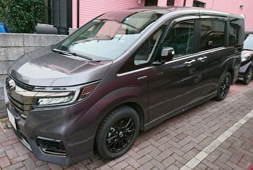 ステップワゴンスパーダ Rp5のスタッドレスタイヤへ交換 シュナイダー Sq27 16インチ グッドイヤーicenaviに関するカスタム メンテナンスの投稿画像 車のカスタム情報はcartune