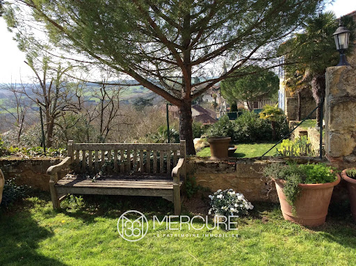 Property with garden 2