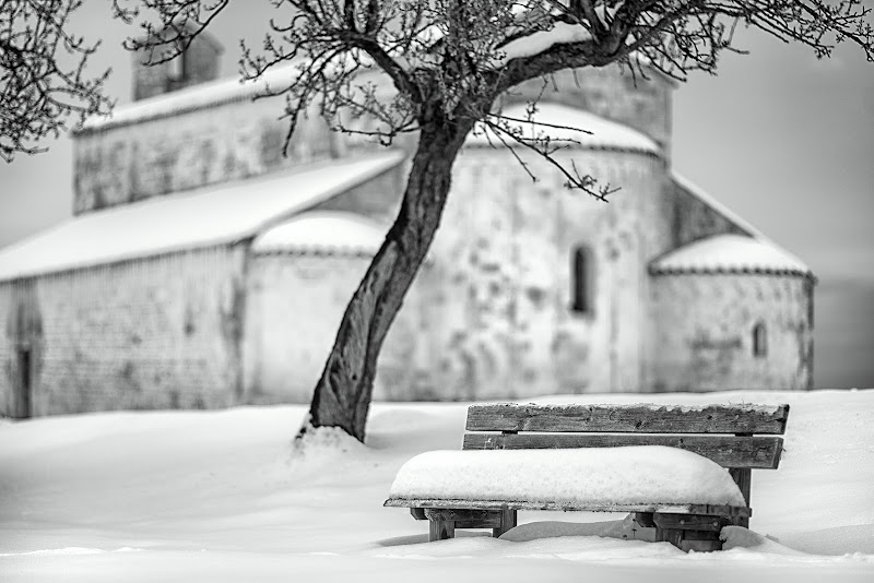  ...... e poi sulla panca si posa stanca di Mickvinci