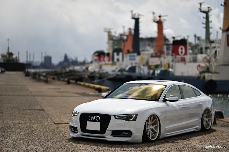 A5 スポーツバックの岡山・目指せPickUpCars・エアサス・イデアルブレーキ・ドライブに関するカスタム事例の投稿画像1枚目