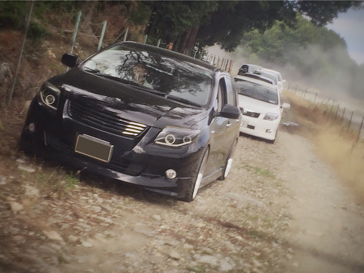 カローラフィールダーのなつかしい過去車に関するカスタム事例の投稿画像3枚目