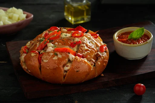 Pull Apart Garlic Bread With Grilled Chicken