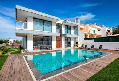 Villa with pool 1