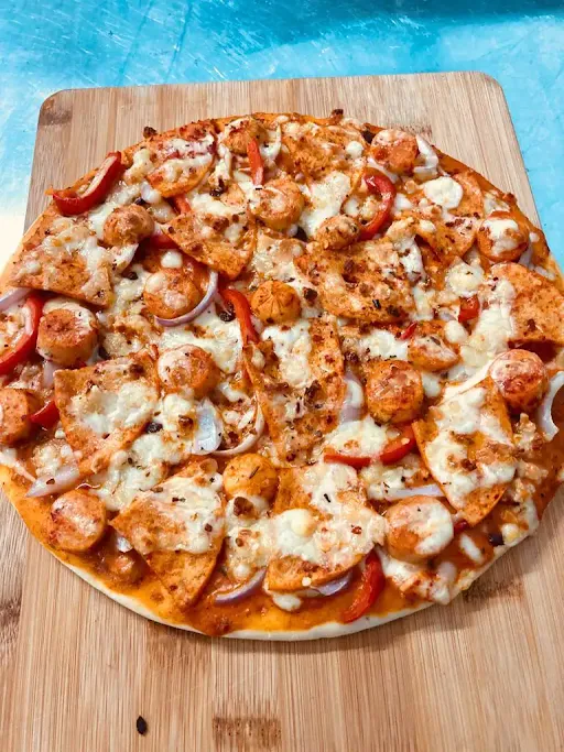 Chicken Sausages & Salami Pizza