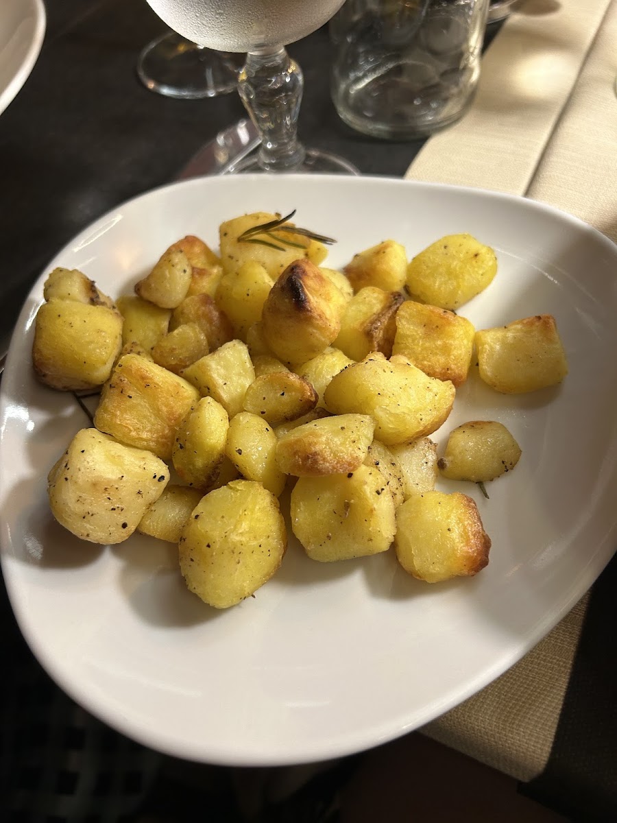 GF Rosemary Roast Potatos