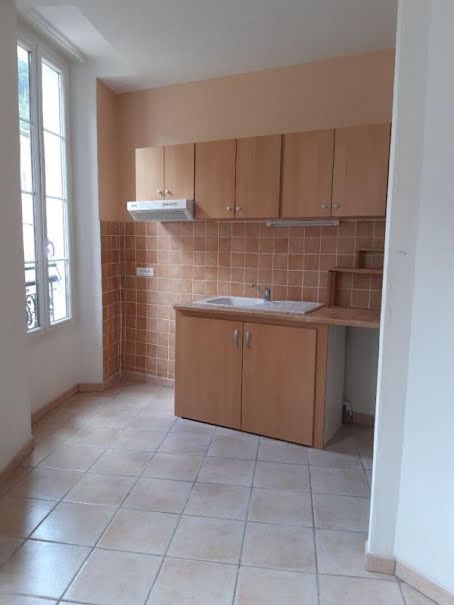 Vente appartement 1 pièce 48 m² à Sisteron (04200), 92 000 €