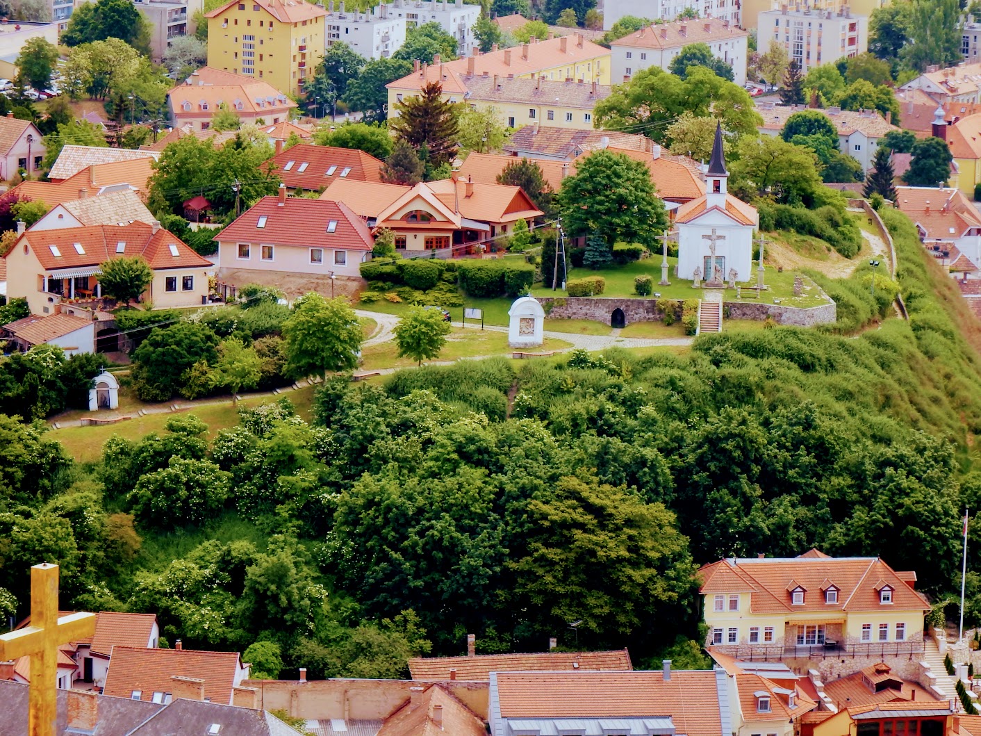 Esztergom - Szent Tamás-hegyi Fájdalmas Szűz kálváriakápolna és hét stációs kálvária