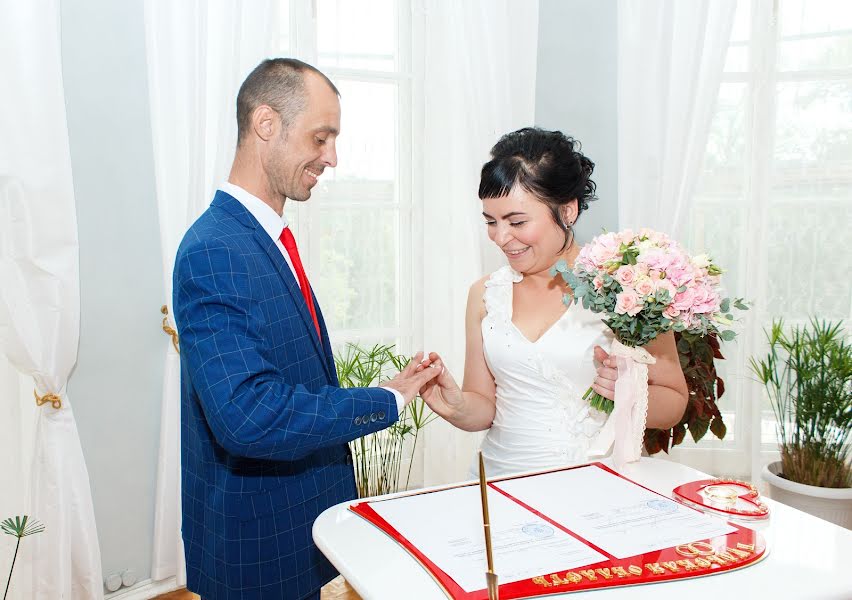 Wedding photographer Valentina Semina (seminafoto). Photo of 31 January 2019