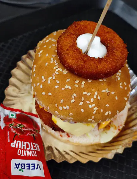 Crispy Onion Ring Burger