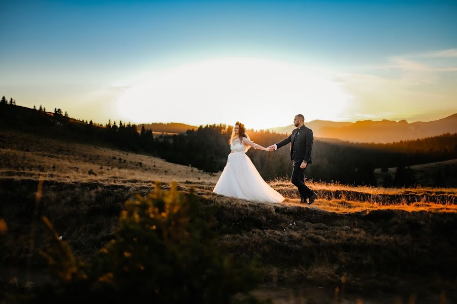 Fotografo di matrimoni Catalin Voinea (catalinvoinea). Foto del 24 ottobre 2022