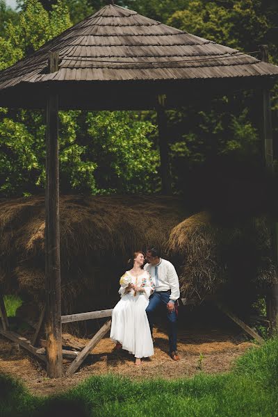 Fotografo di matrimoni Haitonic Liana (haitonic). Foto del 27 marzo 2017