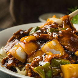 Sliced Pork with Black Bean Sauce on Fried Noodle