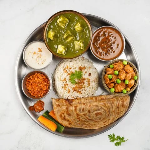 Palak Paneer Deluxe Thali