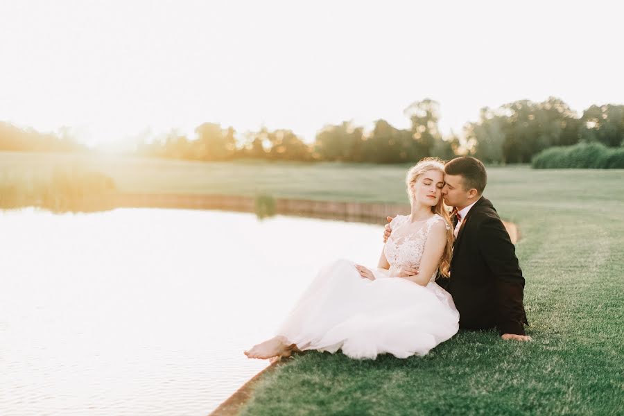 Fotógrafo de casamento Dmitriy Kapitonenko (kapitonenko). Foto de 8 de julho 2018