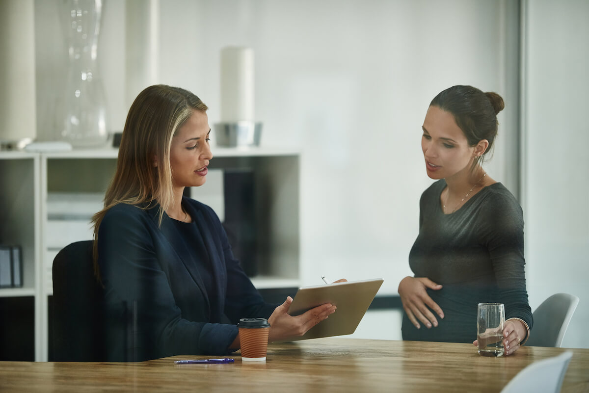 Leave management: pregnant manager talking to HR about her leave