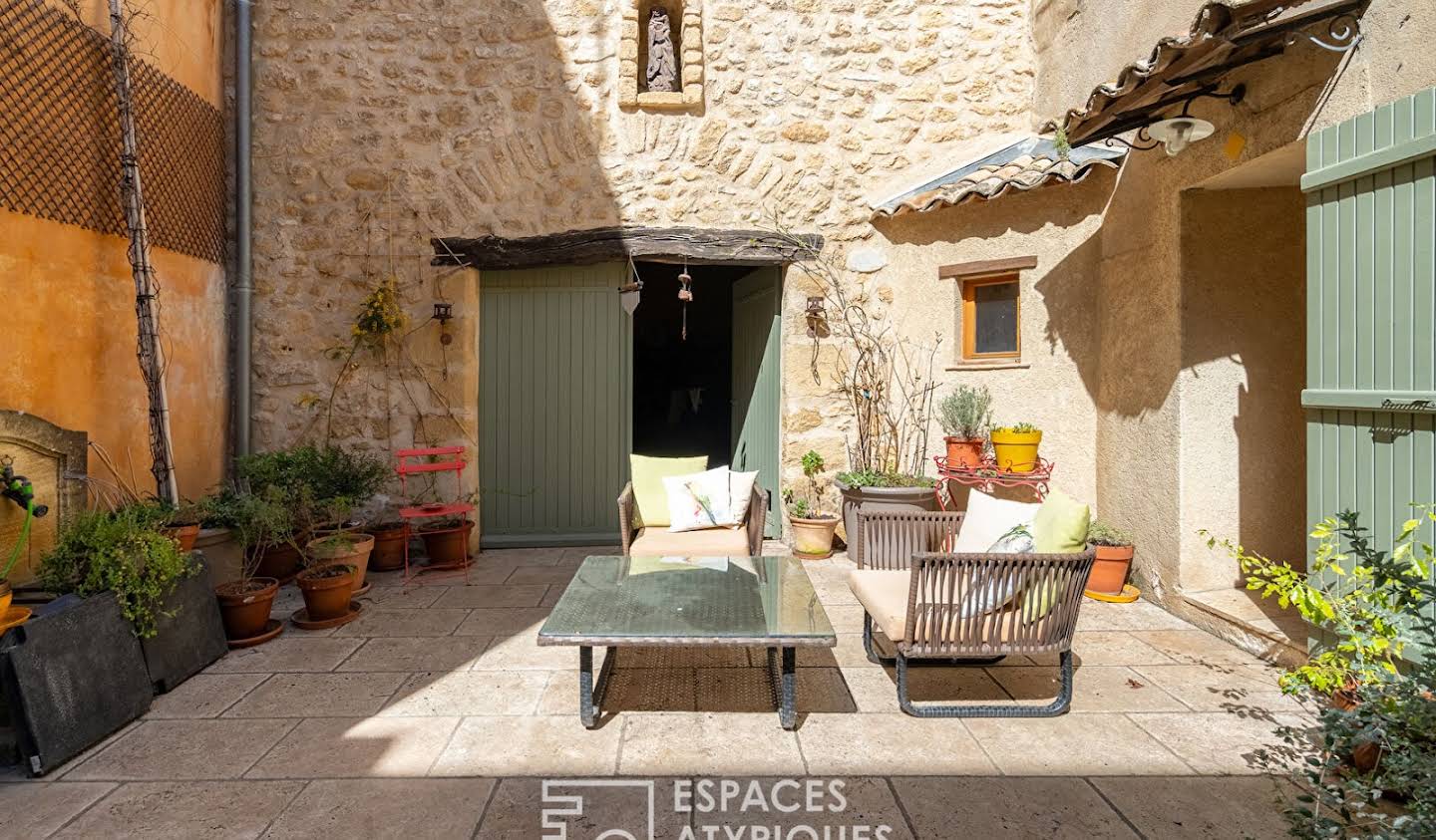 Maison avec terrasse Jouques