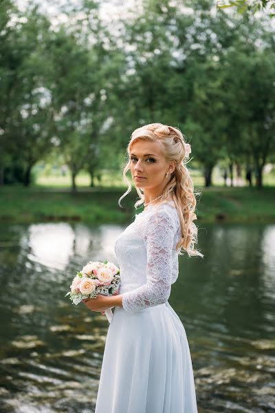 結婚式の写真家Alex Kupchykhin (rado)。2015 11月3日の写真