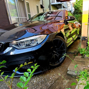 M4 クーペ F82