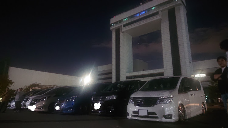 セレナのセレナ愛好会・定例会・バースデーイベント・タククマさんおめでとうございますに関するカスタム事例の投稿画像1枚目
