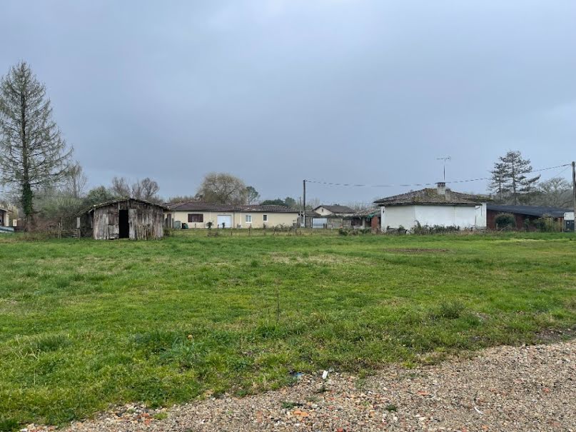 Vente terrain  700 m² à Villandraut (33730), 76 000 €