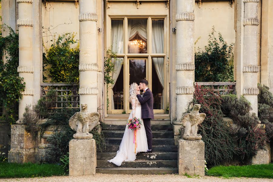 Fotografo di matrimoni Keri Lovell (kerilovell). Foto del 16 gennaio 2023