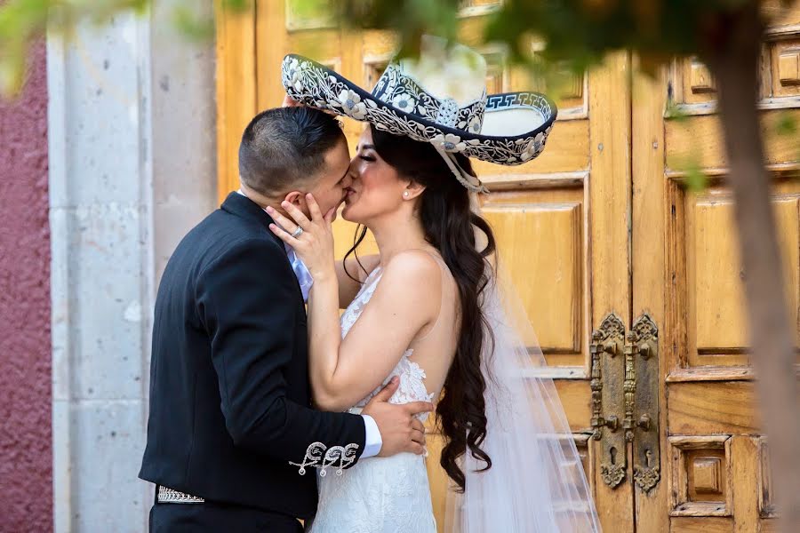 Fotografo di matrimoni Edgar Covarrubias (edgarcovarrubias). Foto del 18 dicembre 2018