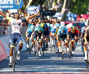 🎥 Girmay moet naar ziekenhuis... na ongeval op podium